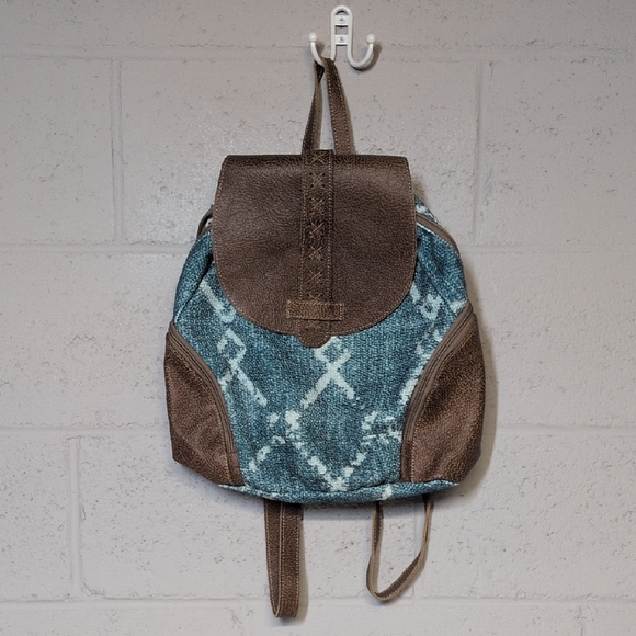 Myra Bag Sand N' Beach Backpack Bag S-2574, like new - Picture 2 of 9